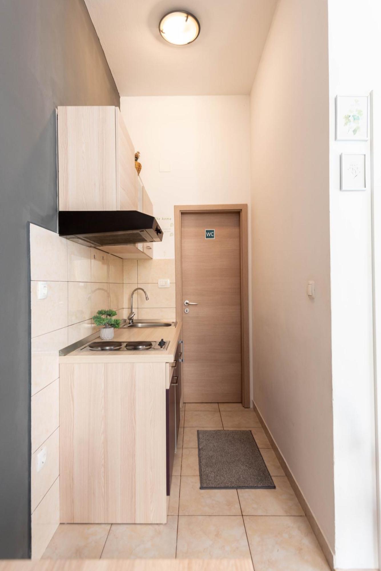 Апартаменты Apartman Kata Сплит Экстерьер фото